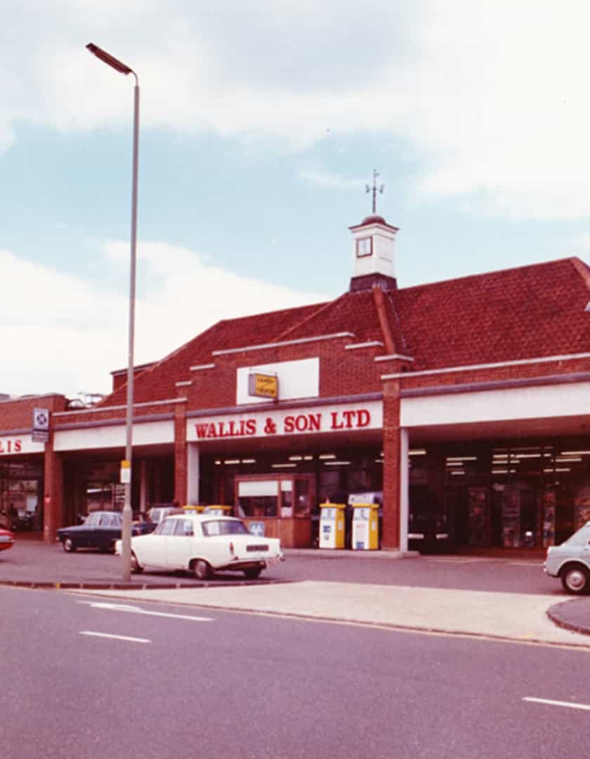 An image of the old Wallis & Son location in the centre of Cambridge